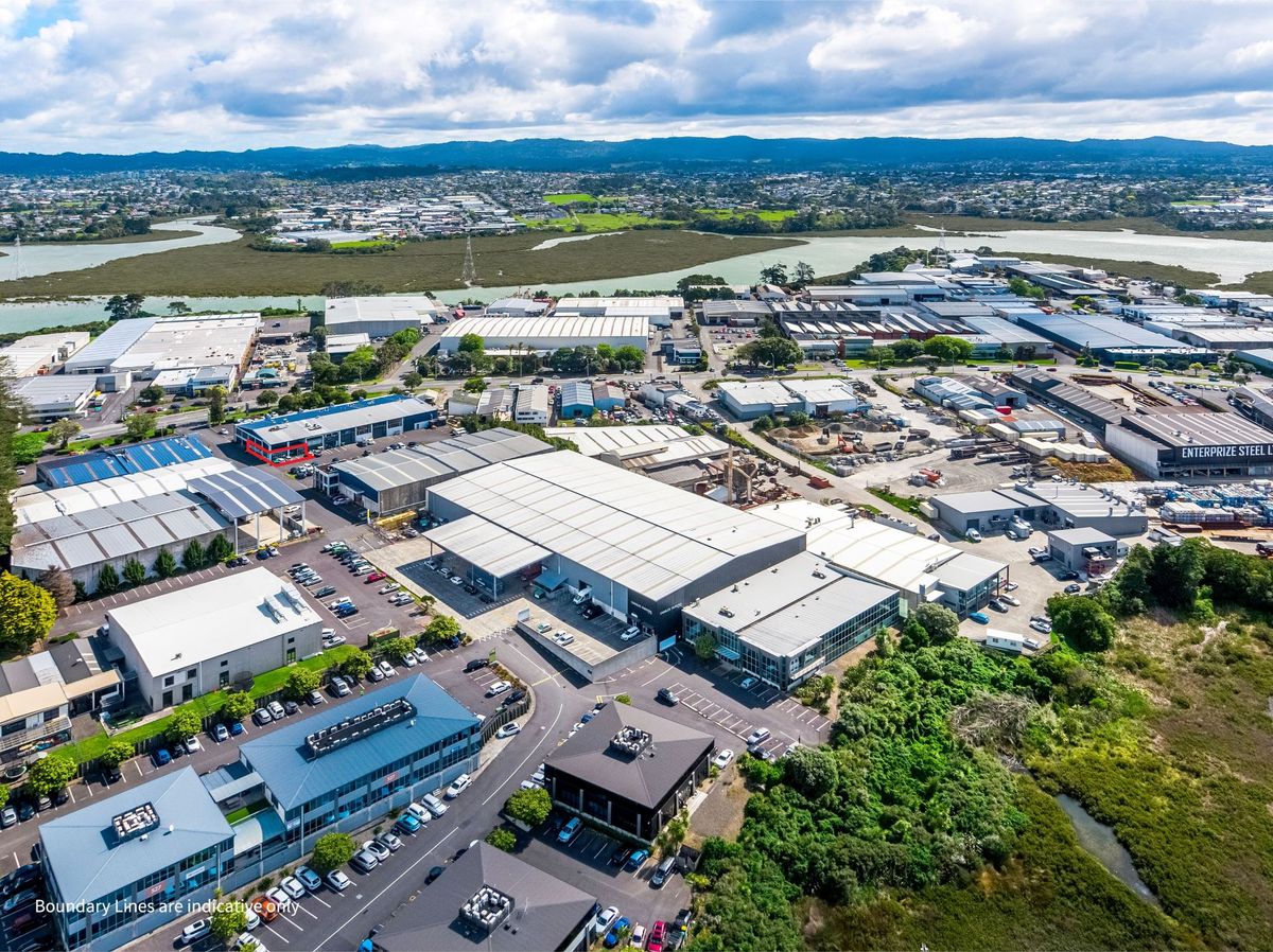 Ground Floor Multi-Use Unit with Carparks - Ansicht 6