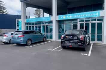 Ground Floor Multi-Use Unit with Carparks