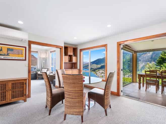 25B Vancouver Drive, Queenstown Hill