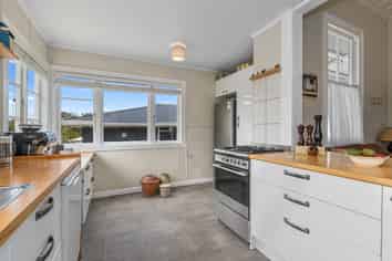 11 Wilson Avenue, Avenues