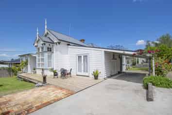 11 Wilson Avenue, Avenues