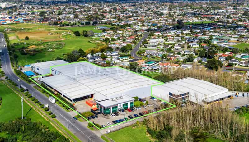 Building 2/118 Savill Drive, Otahuhu