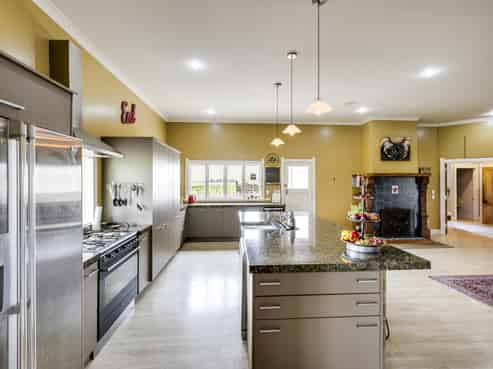 2831 State Highway 50  (Cottingham Estate), Roys Hill