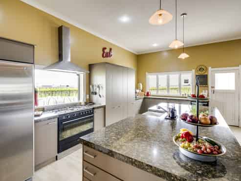 2831 State Highway 50  (Cottingham Estate), Roys Hill