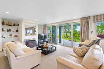 19 F Lowry Road, Kaiaua