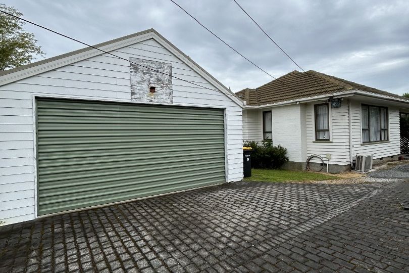Three bedroom home in Bryndwr - Widok 2