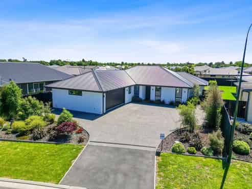 8 Glenmark Drive, Darfield