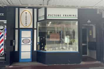 AFFORDABLE RETAIL ON THE MALL
