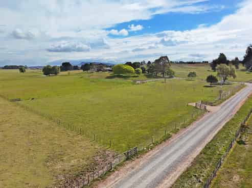 96 Farm Road, Waipukurau