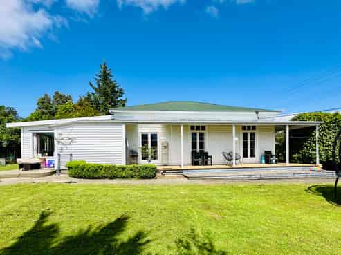 2 Clifton Road, Takaka
