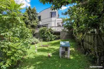 22B Bollard Avenue, New Windsor
