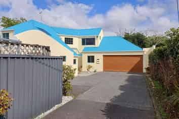 2/31 McClintock Street, Whau Valley