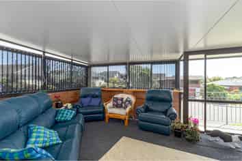30 Stirling Place, Marchwiel