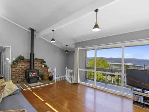 89 Mulberry Street, Normandale