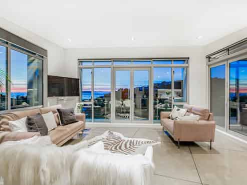 32 Roys Road, Plimmerton