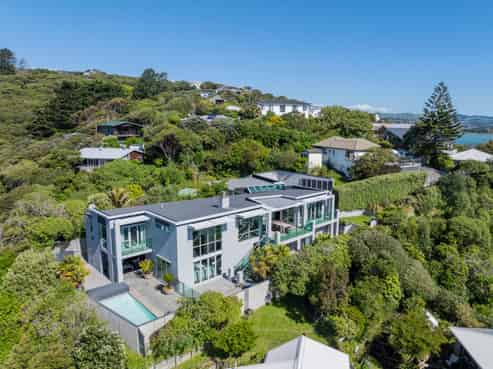 32 Roys Road, Plimmerton