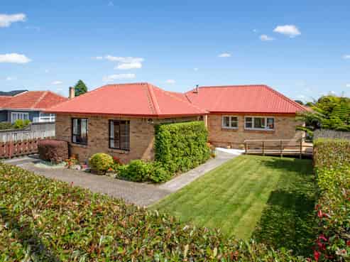 95 Fifth Avenue, Enderley