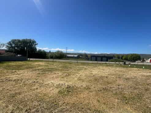 28 Cobham Crescent, Omakau