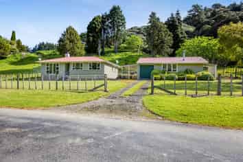 48A-B Whangamomona Road, Whangamomona