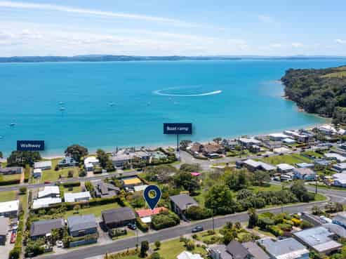 30 De Luen Avenue, Tindalls Beach