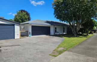 63A Beach Road, Pahurehure