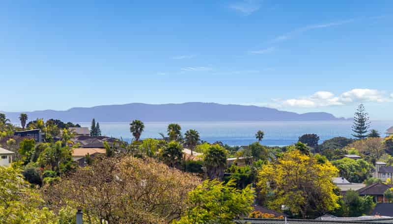 30 Clayden Drive, Gulf Harbour