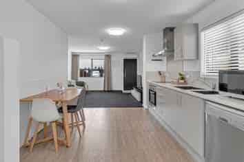 8/116 Stanmore Road, Linwood
