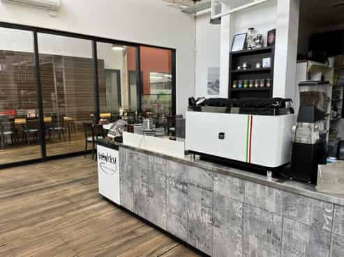 Superb cafe in vibrant Ahuriri location
