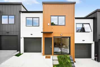 12C Massine Place, Randwick Park