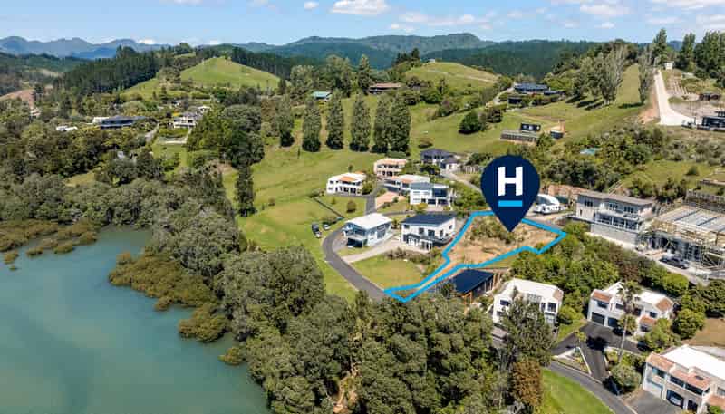 6/135 Waireka Place, Whangamata
