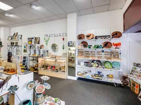 House of Creationz - A Beautiful Business w/ Heart