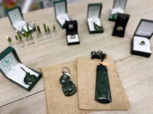 House of Creationz - A Beautiful Business w/ Heart