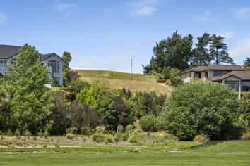 22 Pine Hill Rise, Fairhall