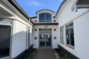 Prime commercial lease on Bridge Street 