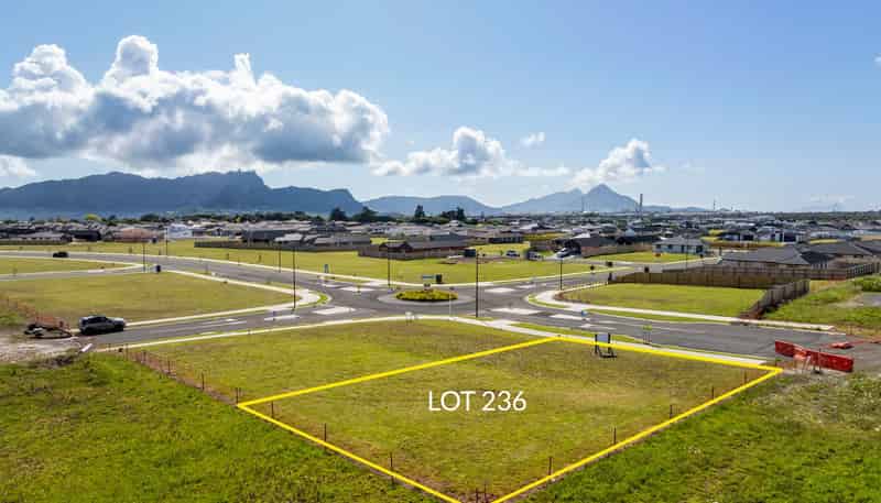 60 Kitemaunga Avenue, One Tree Point