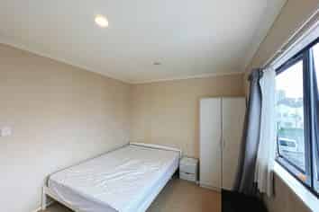 17/3 Ambrico Place, New Lynn