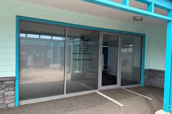 Fantastic Office/Retail Opportunity.