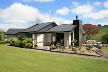 210 Douglas Road, Douglas