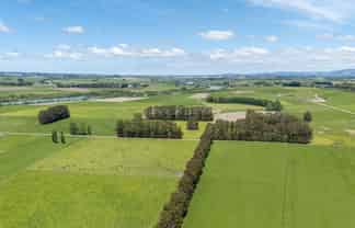 246 and 48 Clutha River Road, Clydevale