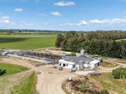 246 and 48 Clutha River Road, Clydevale