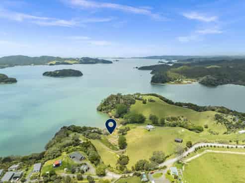 130 Whangaruru Wharf Road, Oakura Coast