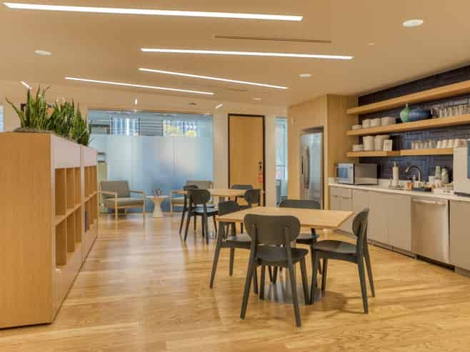 Office space for 5 persons in 50 Albert St