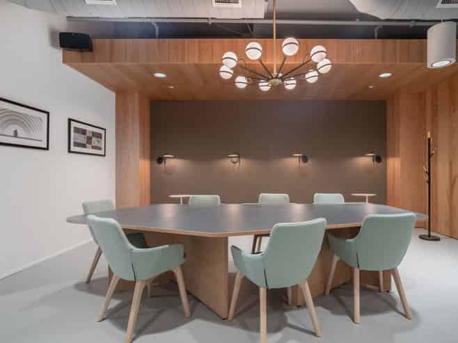 Office space for 5 persons in 50 Albert St