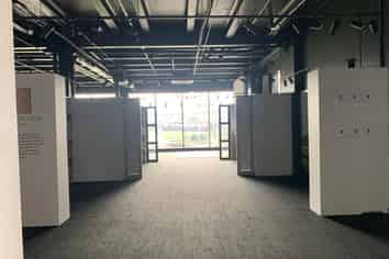 Elegant 288m2 Retail Space with Long Bay Views