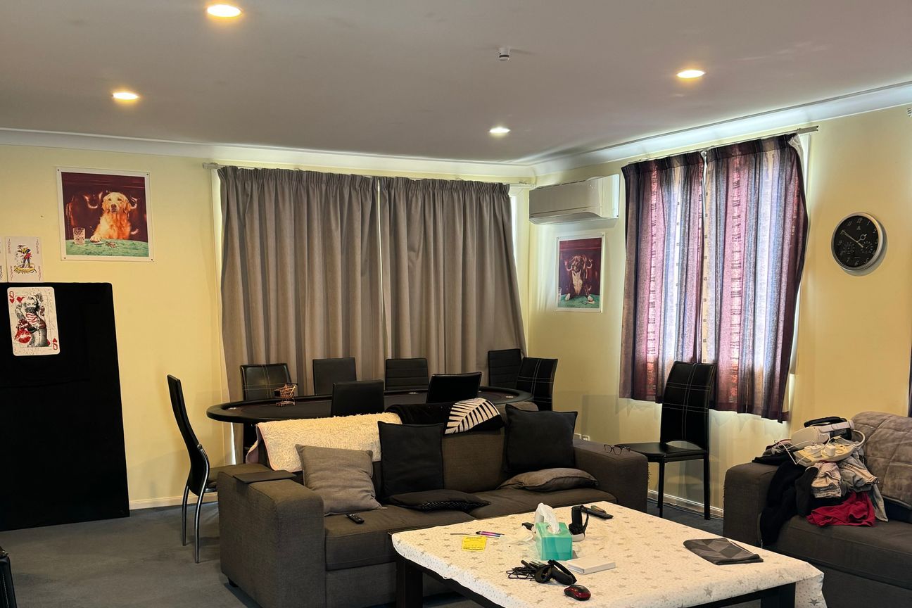 4 bedroom, 2 available to rent. - Vista 3