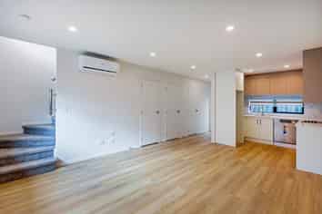 Unit 2/3 Pinefield Road, Whenuapai