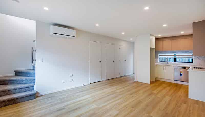 Unit 2/3 Pinefield Road, Whenuapai