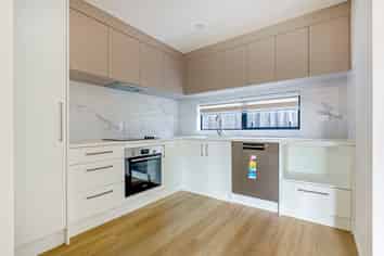Unit 2/3 Pinefield Road, Whenuapai