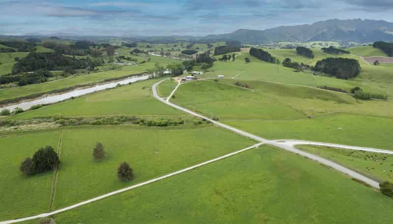 995 Pukehuia Road, Pukehuia