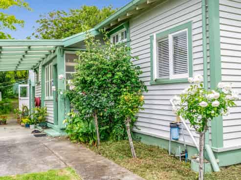 9 Rotten Row, Tuai/Ohuka